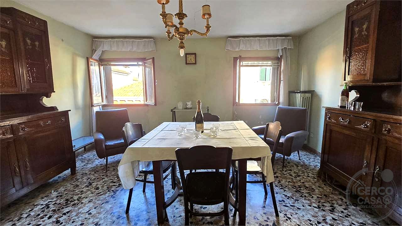 Appartamento terzo ultimo piano 136 mq. Cannaregio Ve.