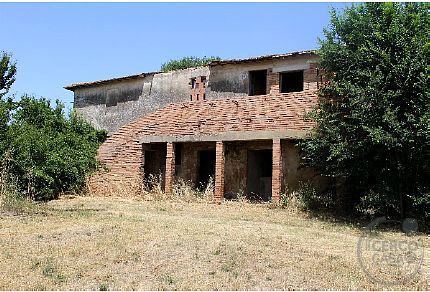 Rustico casale con annessi