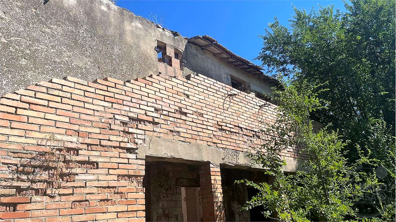 Rustico casale con annessi
