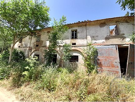 Antico Casale con Annesso Rurale da Ristrutturare