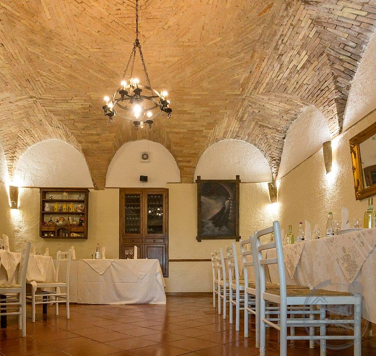 Vendesi Ristorante con Bar, Tabaccheria e Mini-Market – Monte Santa Maria Tiberina (PG)