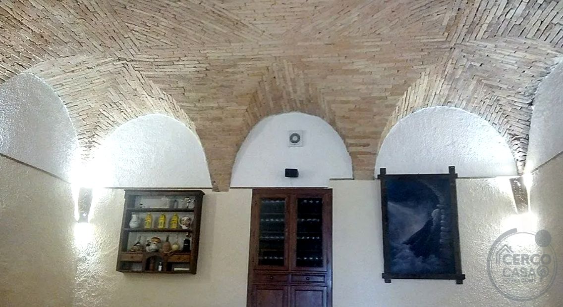 Gestione Ristorante con Bar, Tabaccheria e Mini-Market – Monte Santa Maria Tiberina (PG)