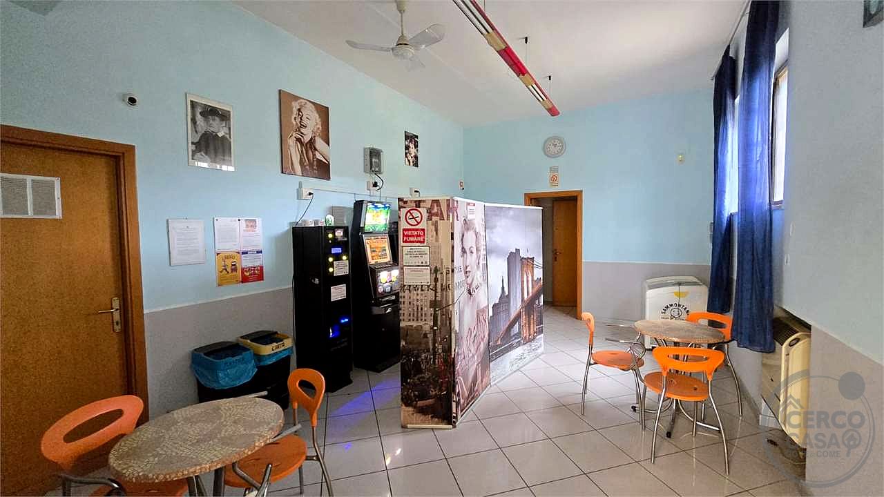 Vendesi Bar Tabacchi Strada Pievaiola Località Castel del Piano Pg