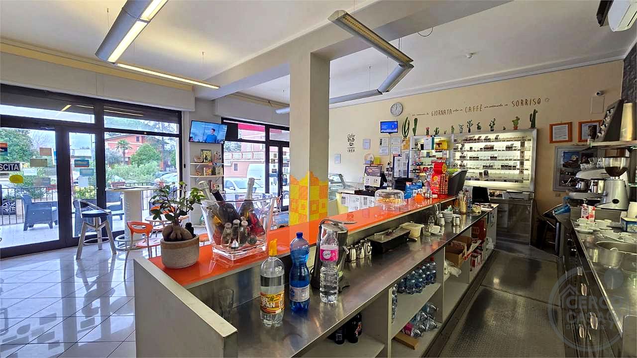 Vendesi Bar Tabacchi Strada Pievaiola Località Castel del Piano Pg