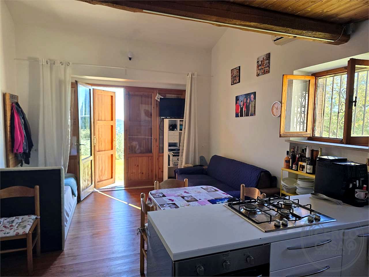 Casolare in pietra panoramico