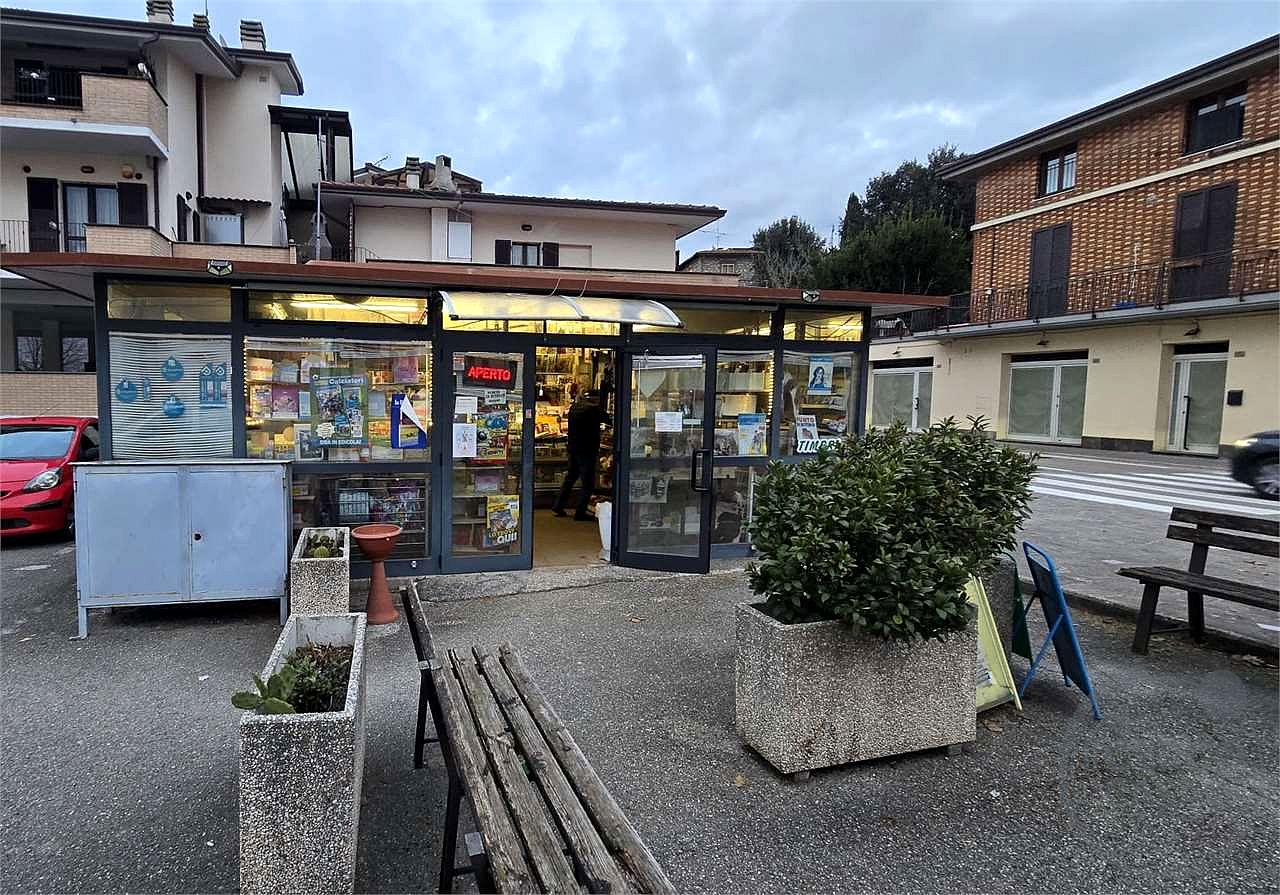 Vendesi Edicola Cartolibreria a Mantignana Corciano
