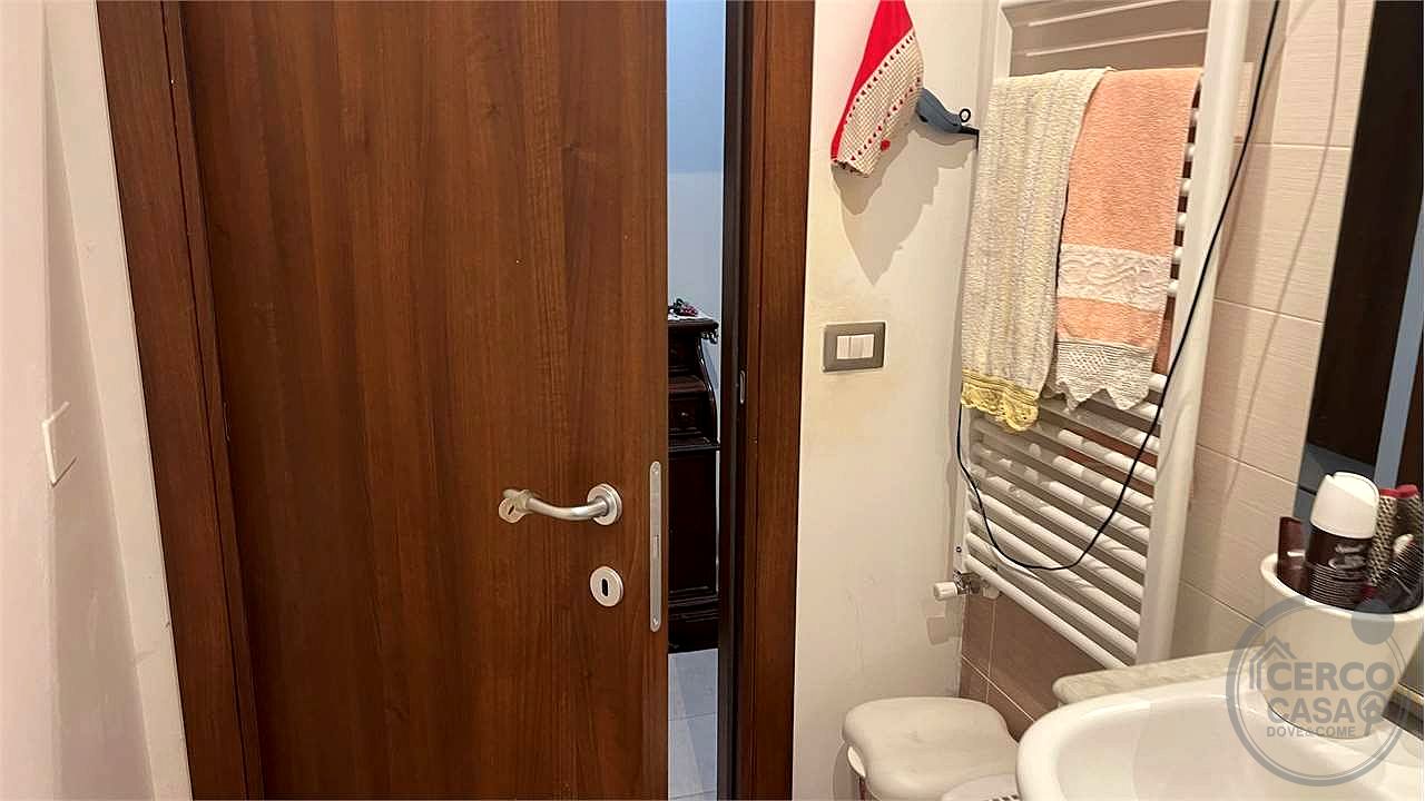 ZONA PREPO Casa singola con due appartamenti e ampio terreno privato