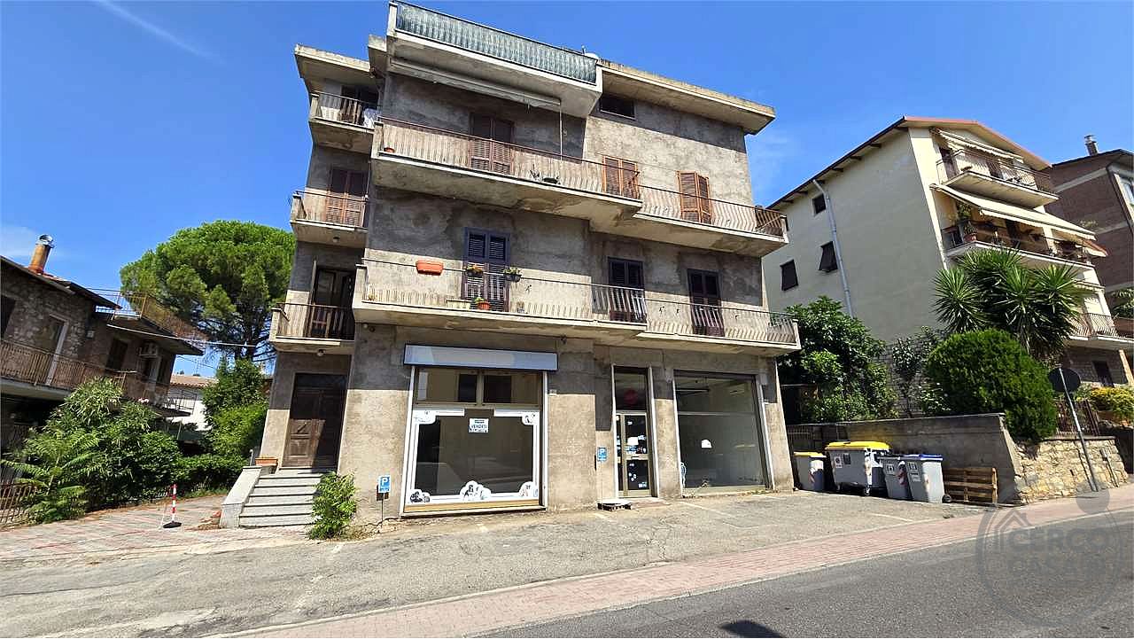 Locale commerciale 140 mq Viale San Sisto Perugia