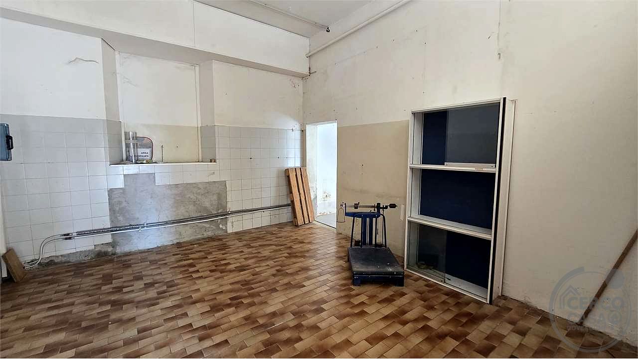 Locale commerciale 140 mq Viale San Sisto Perugia