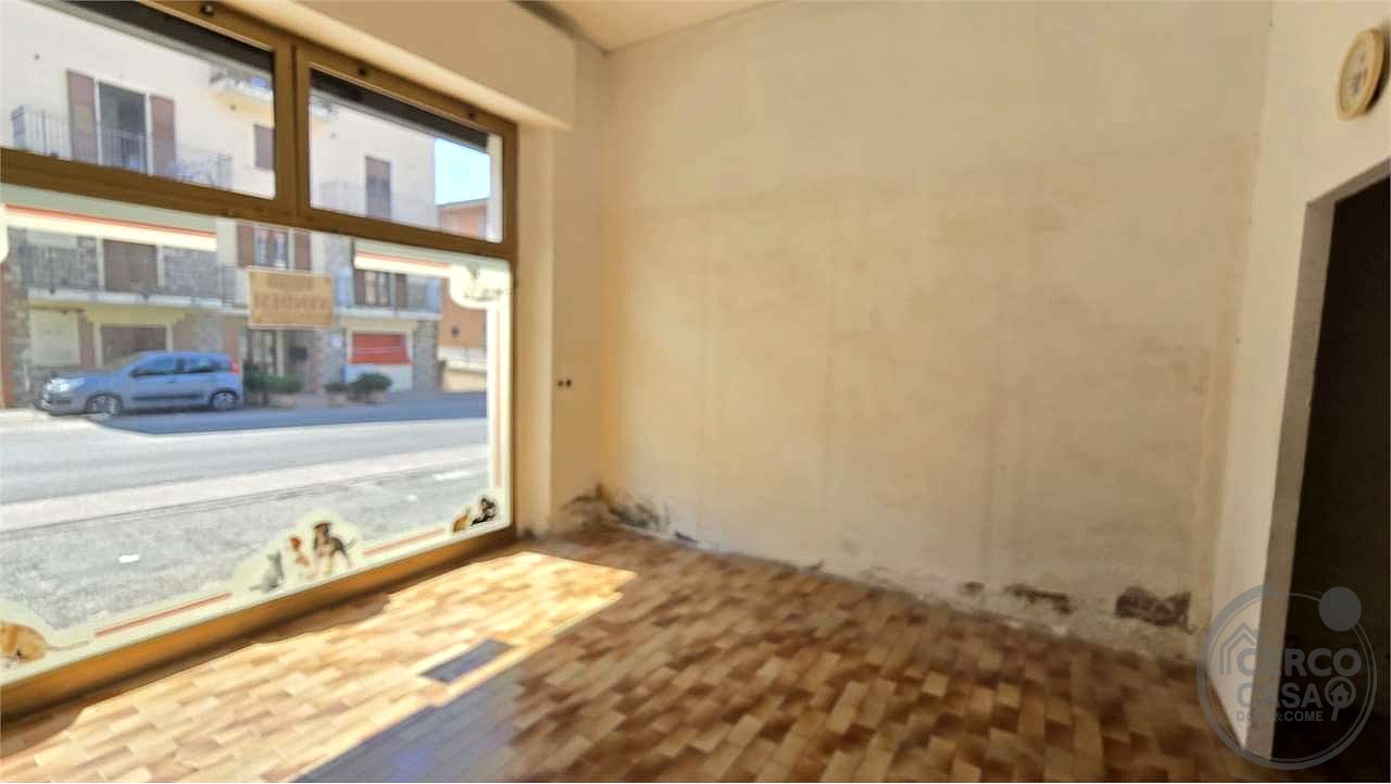 Locale commerciale 140 mq Viale San Sisto Perugia