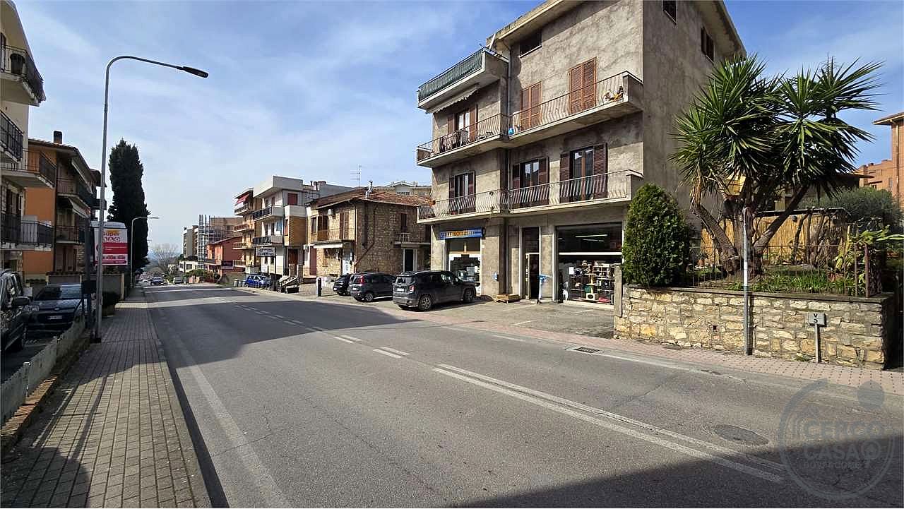 Locale commerciale 140 mq Viale San Sisto Perugia