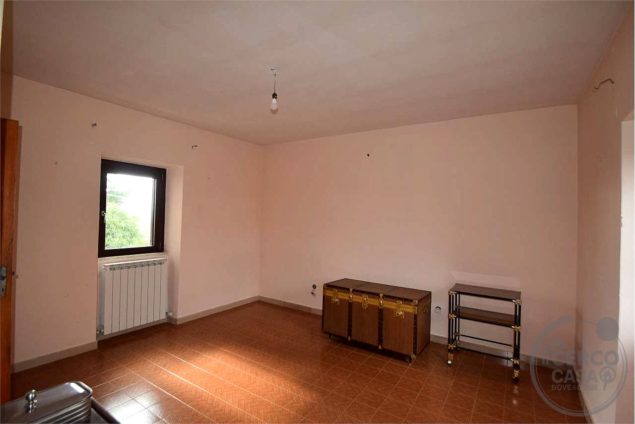 Casa unifamiliare in vendita a Gubbio – impianto fotovoltaico 6Kw