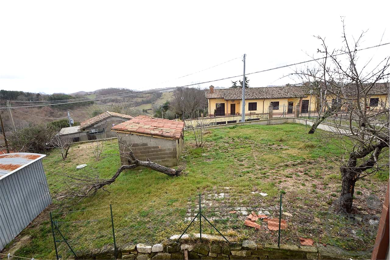 Casa unifamiliare in vendita a Gubbio – impianto fotovoltaico 6Kw