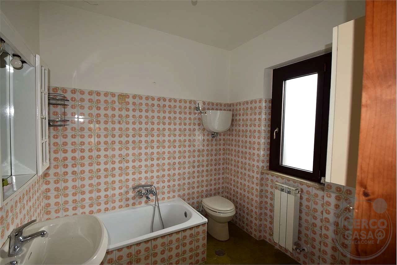 Casa unifamiliare in vendita a Gubbio – impianto fotovoltaico 6Kw
