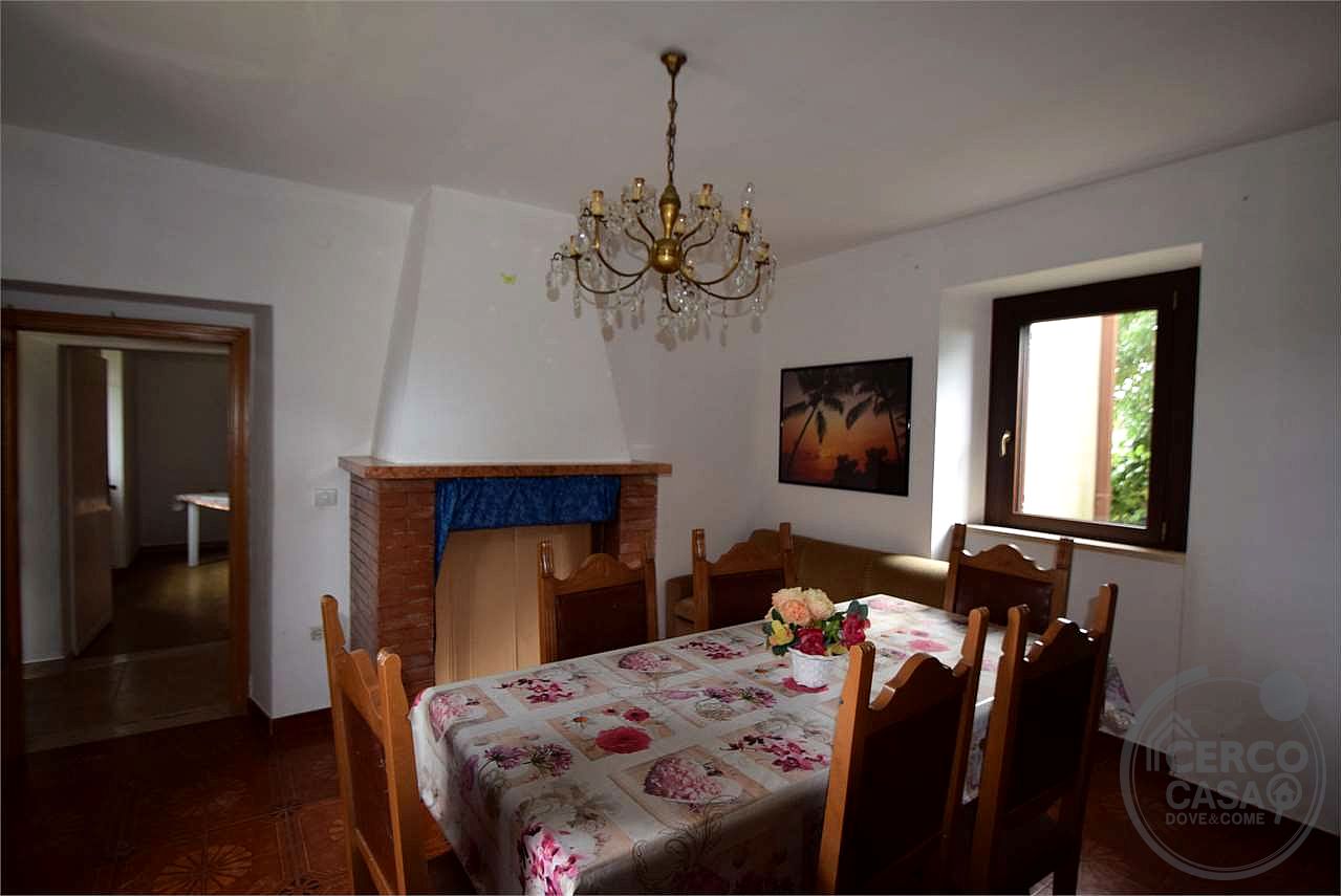 Casa unifamiliare in vendita a Gubbio – impianto fotovoltaico 6Kw
