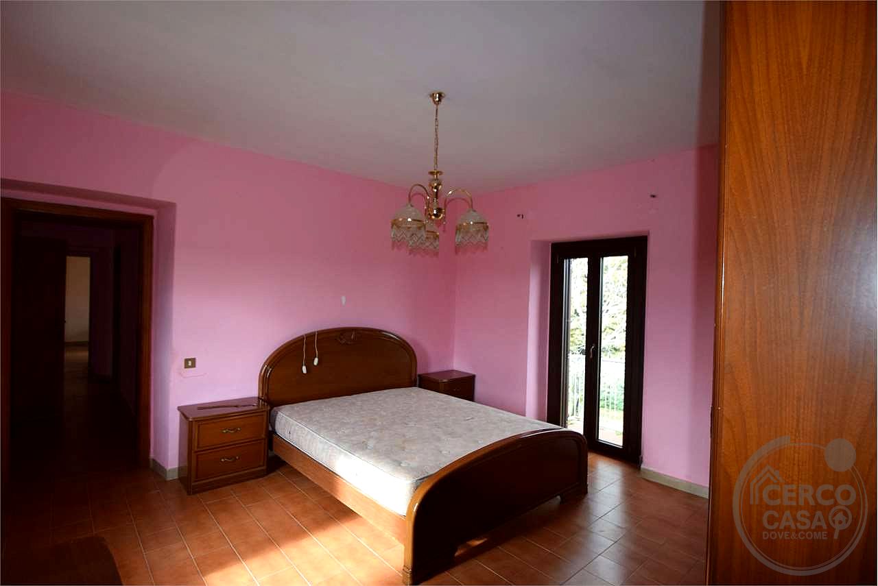 Casa unifamiliare in vendita a Gubbio – impianto fotovoltaico 6Kw