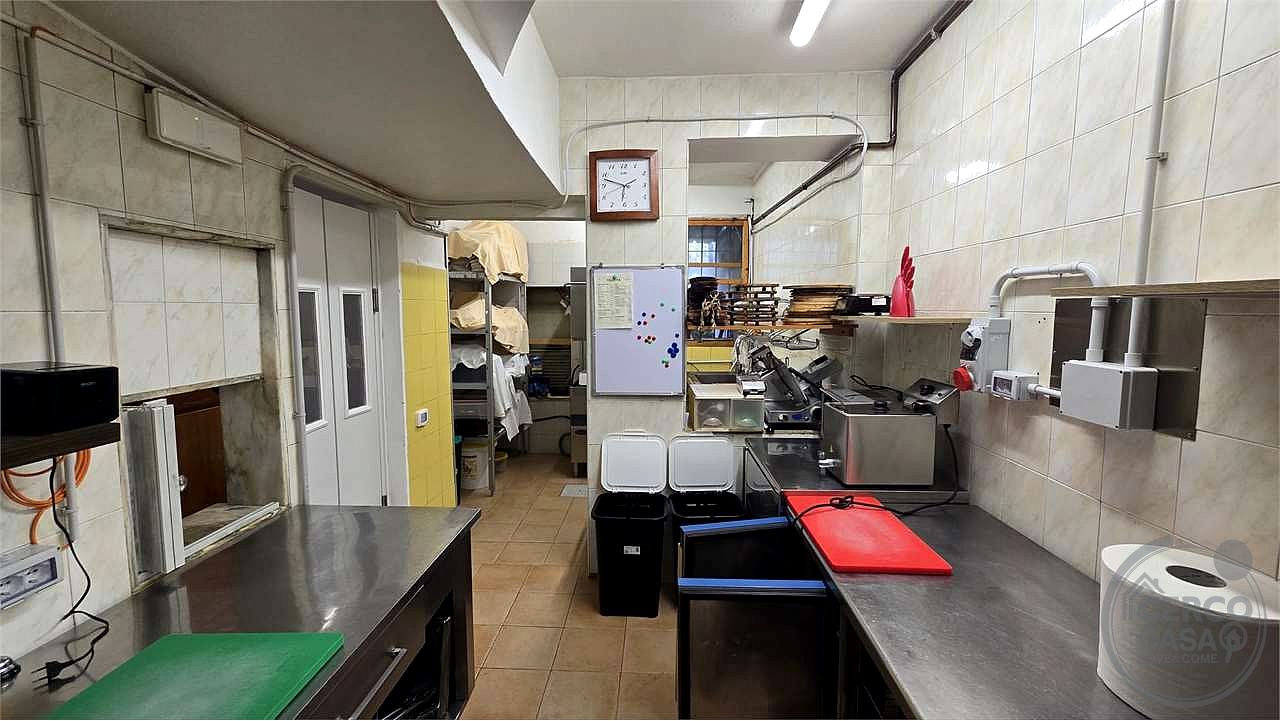 Ristorante bar in vendita a Ponte San Giovanni zona centrale