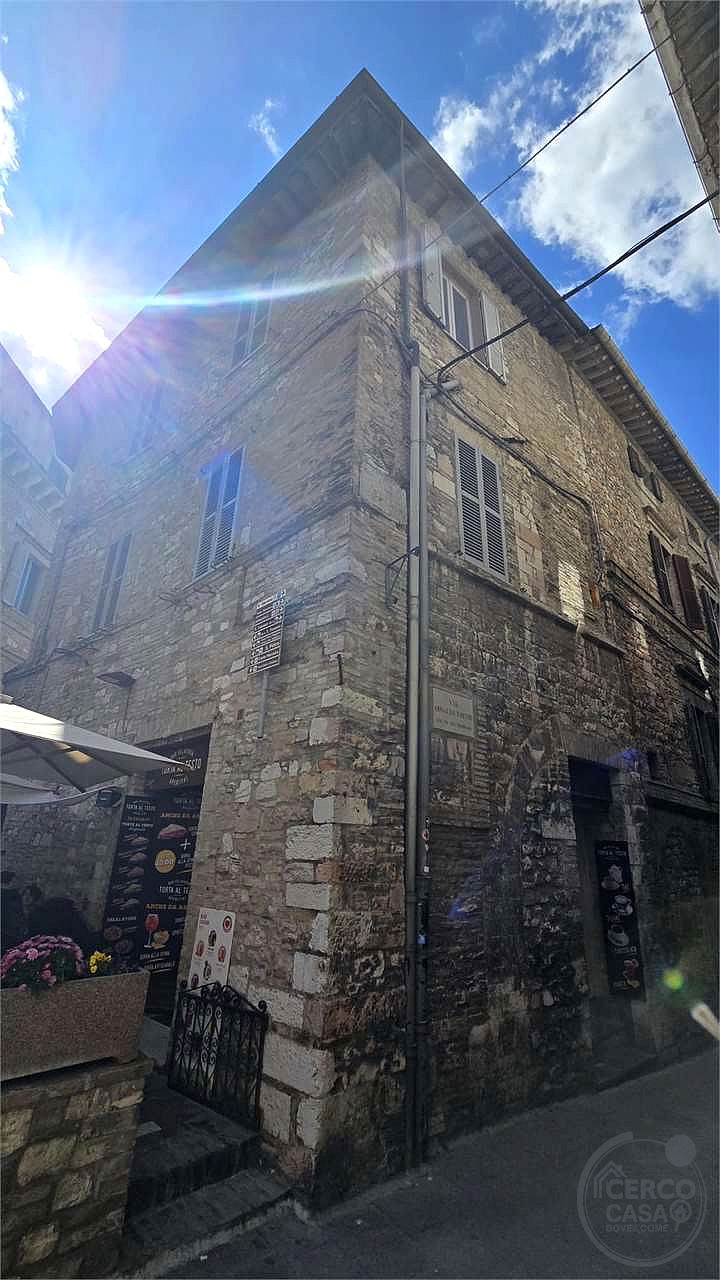 Appartamento su due piani in vendita centro storico Assisi - Assisi