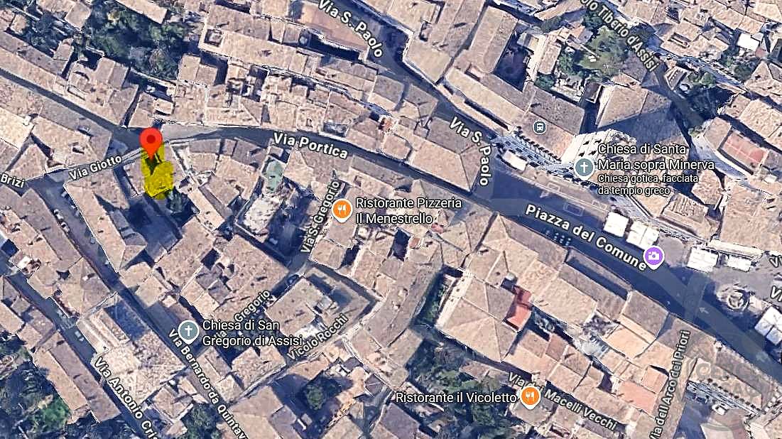 Appartamento su due piani in vendita centro storico Assisi