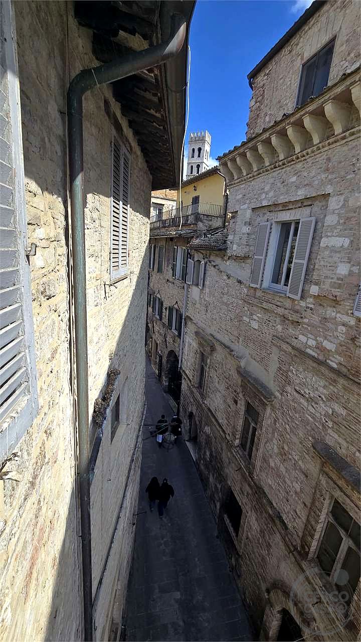 Appartamento su due piani in vendita centro storico Assisi