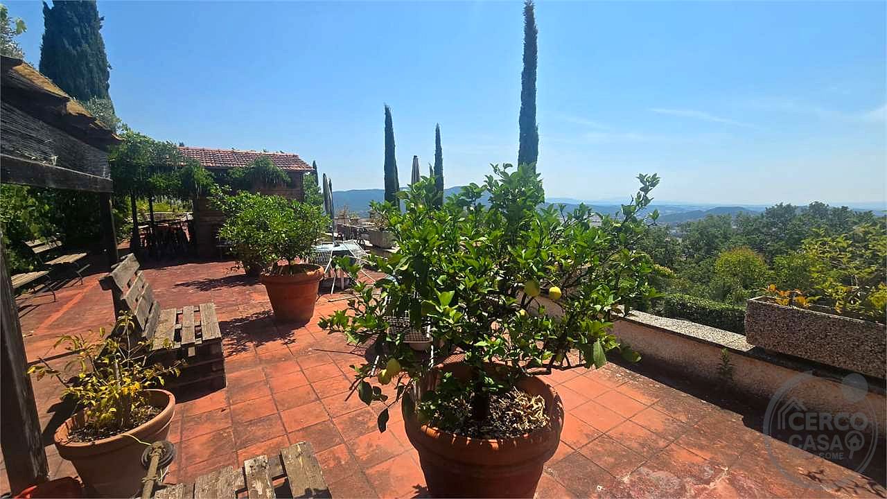 Casale in vendita con piscina a Montebitorno Magione Umbria