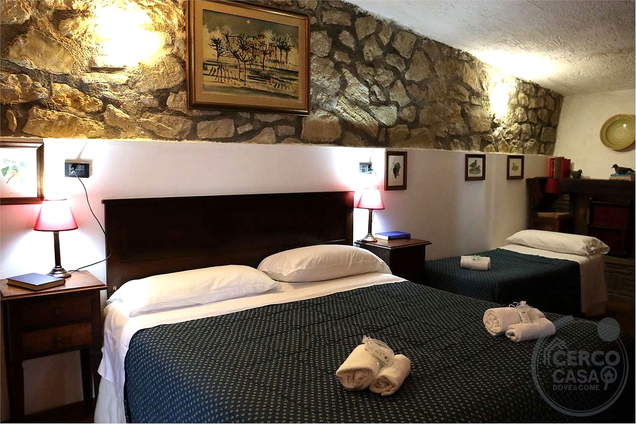 Casale in vendita con piscina a Montebitorno Magione Umbria