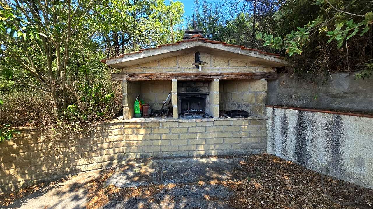 Casolari del Cardellino due unità indipendenti già suddivise Magione Umbria