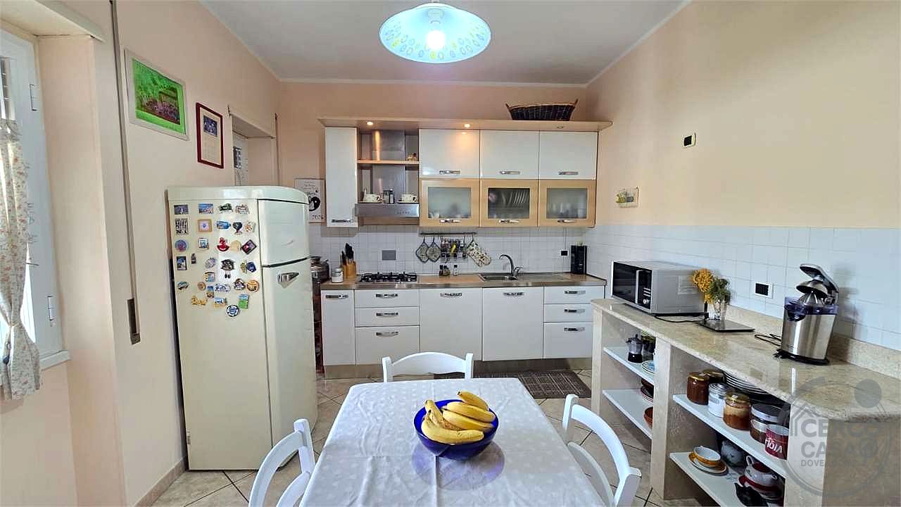 Ampio appartamento ristrutturato con garage e terrazzi – Tavernelle di Panicale