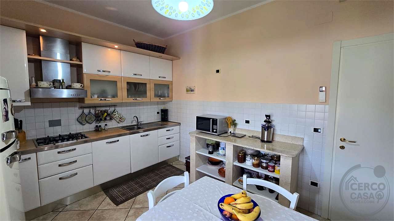 Ampio appartamento ristrutturato con garage e terrazzi – Tavernelle di Panicale