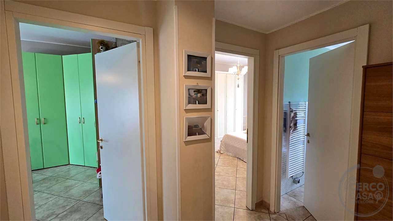 Ampio appartamento ristrutturato con garage e terrazzi – Tavernelle di Panicale