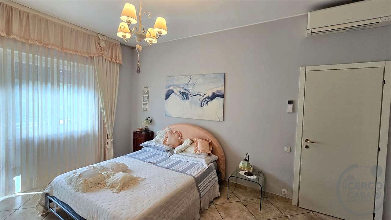 Ampio appartamento ristrutturato con garage e terrazzi – Tavernelle di Panicale