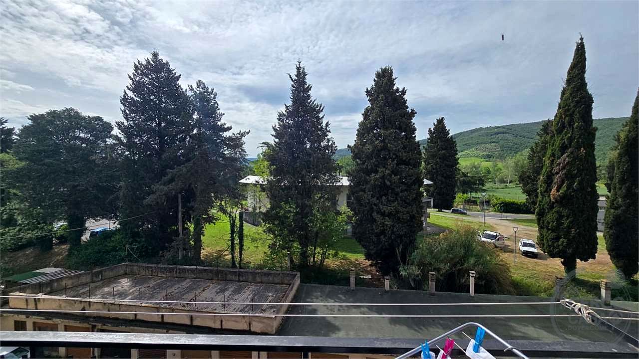 Ampio appartamento ristrutturato con garage e terrazzi – Tavernelle di Panicale