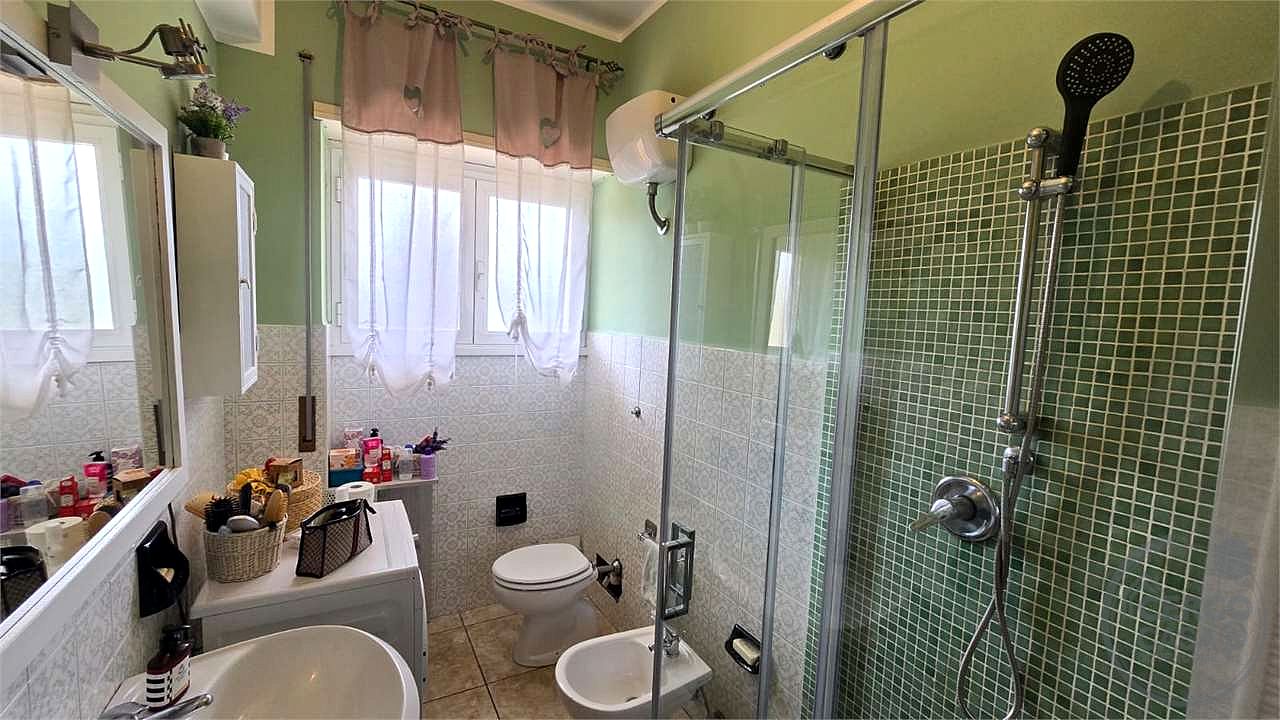 Ampio appartamento ristrutturato con garage e terrazzi – Tavernelle di Panicale