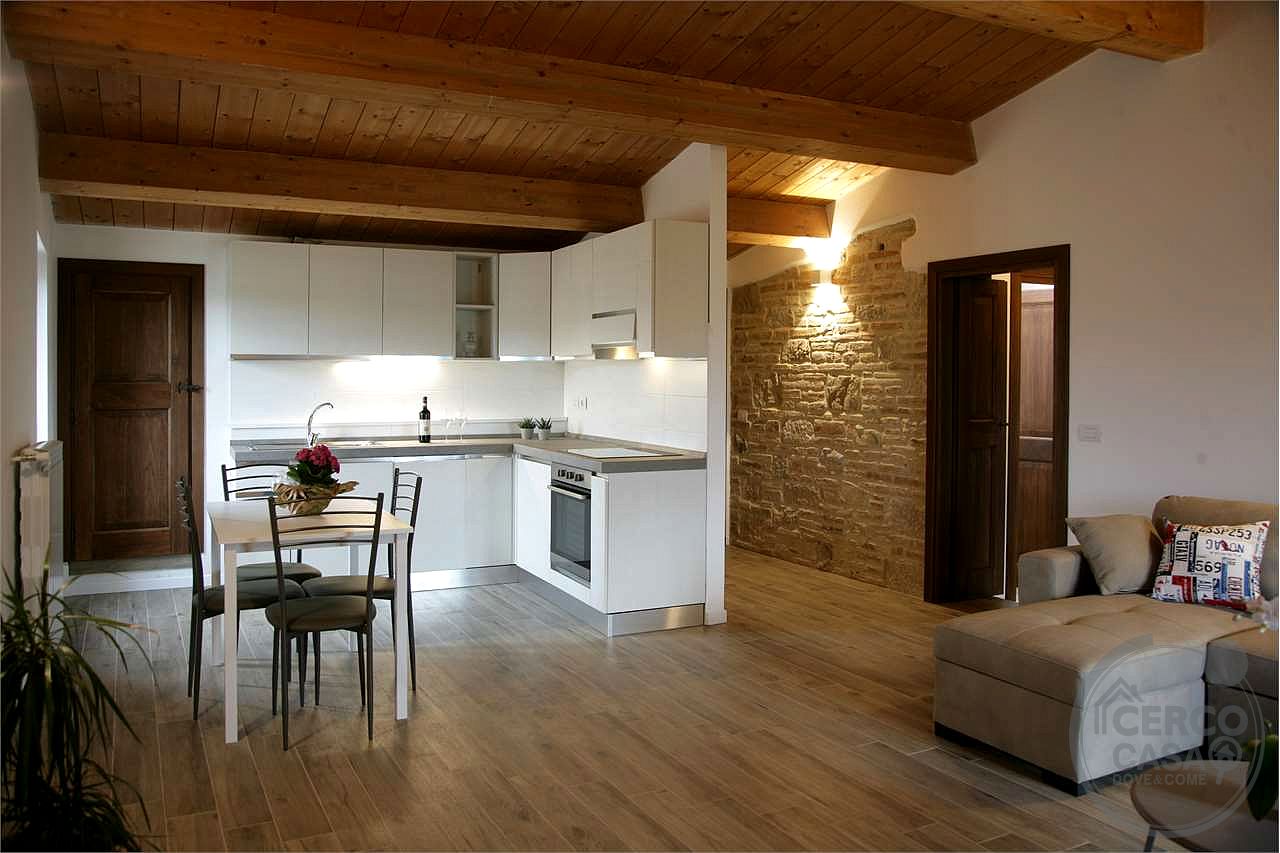 Prestigioso complesso immobiliare storico con affreschi del Perugino – Montevibiano Nuovo, Marsciano