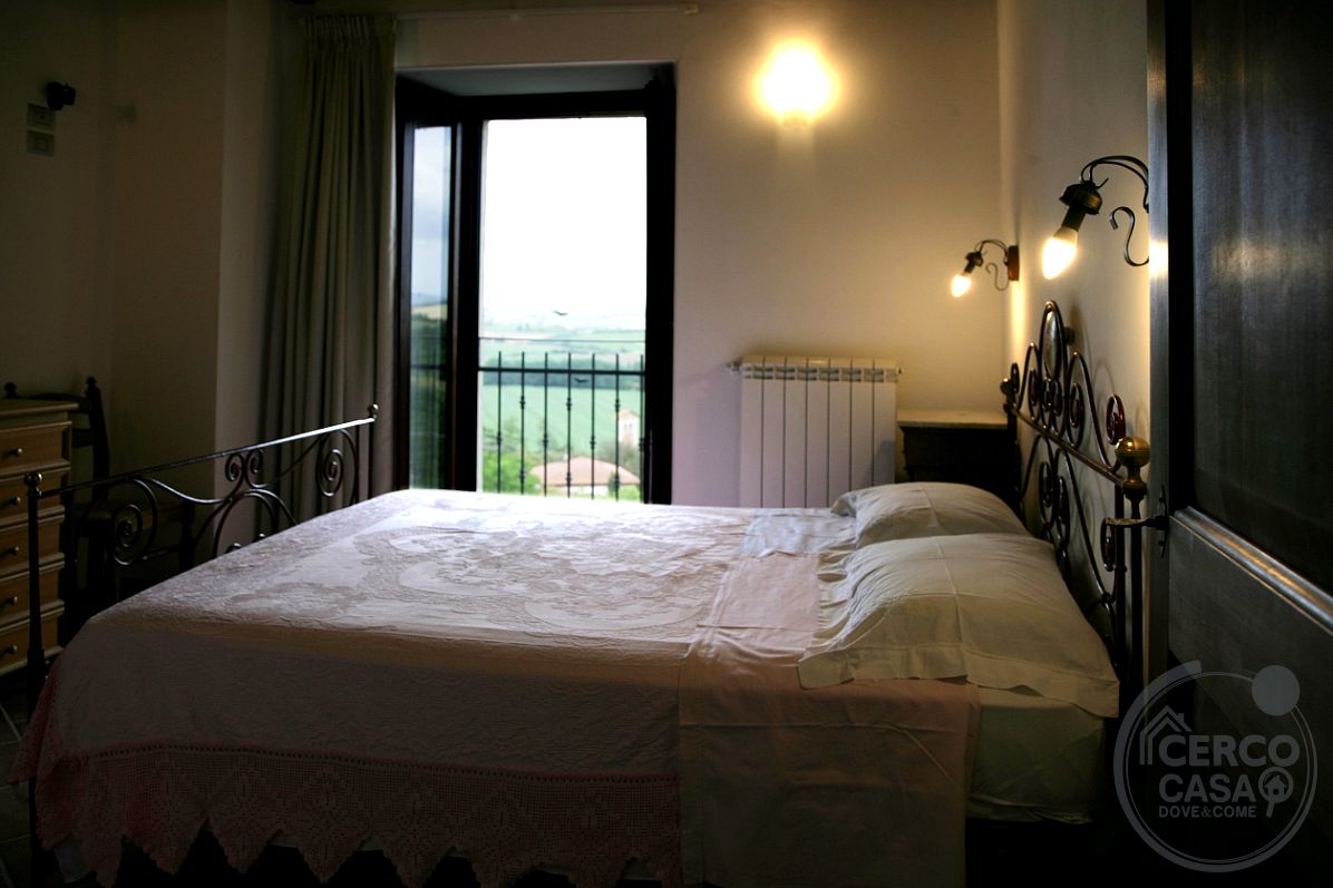 Prestigioso complesso immobiliare storico con affreschi del Perugino – Montevibiano Nuovo, Marsciano