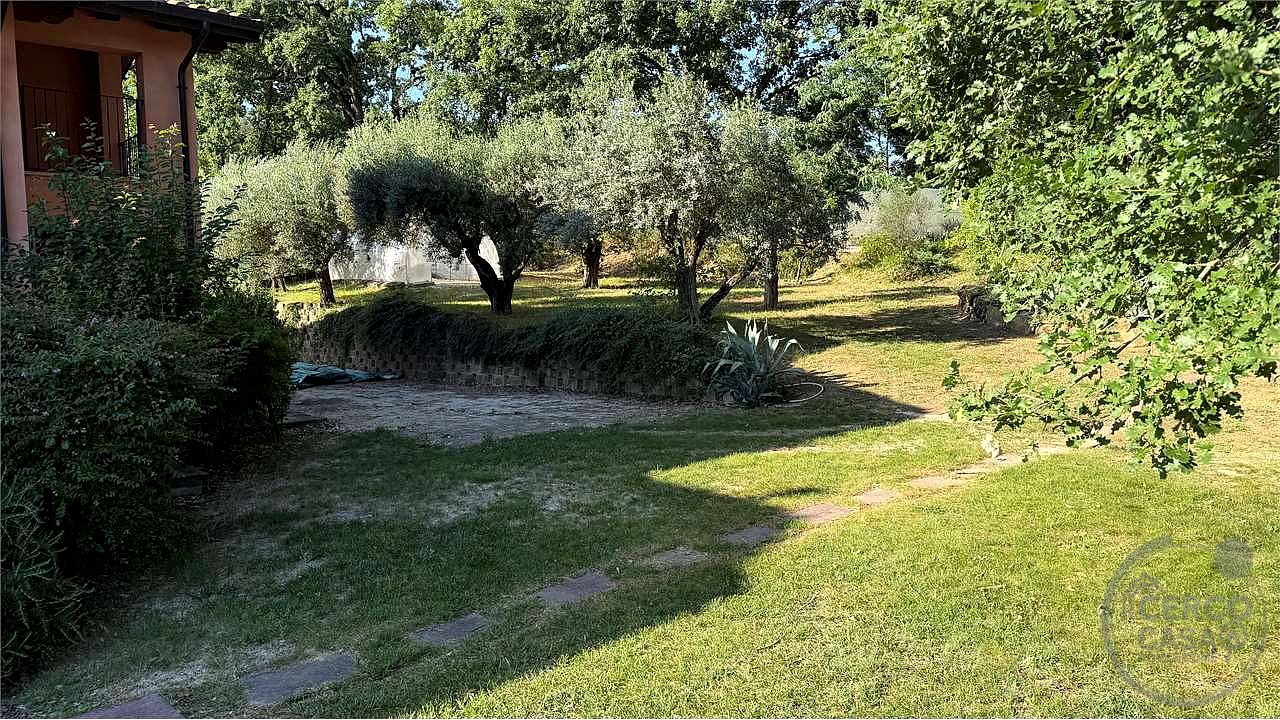 SAN VETTURINO – ESCLUSIVA PORZIONE DI VILLA DI RECENTE COSTRUZIONE CON GIARDINO