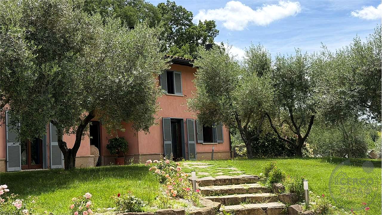 SAN VETTURINO – ESCLUSIVA PORZIONE DI VILLA DI RECENTE COSTRUZIONE CON GIARDINO