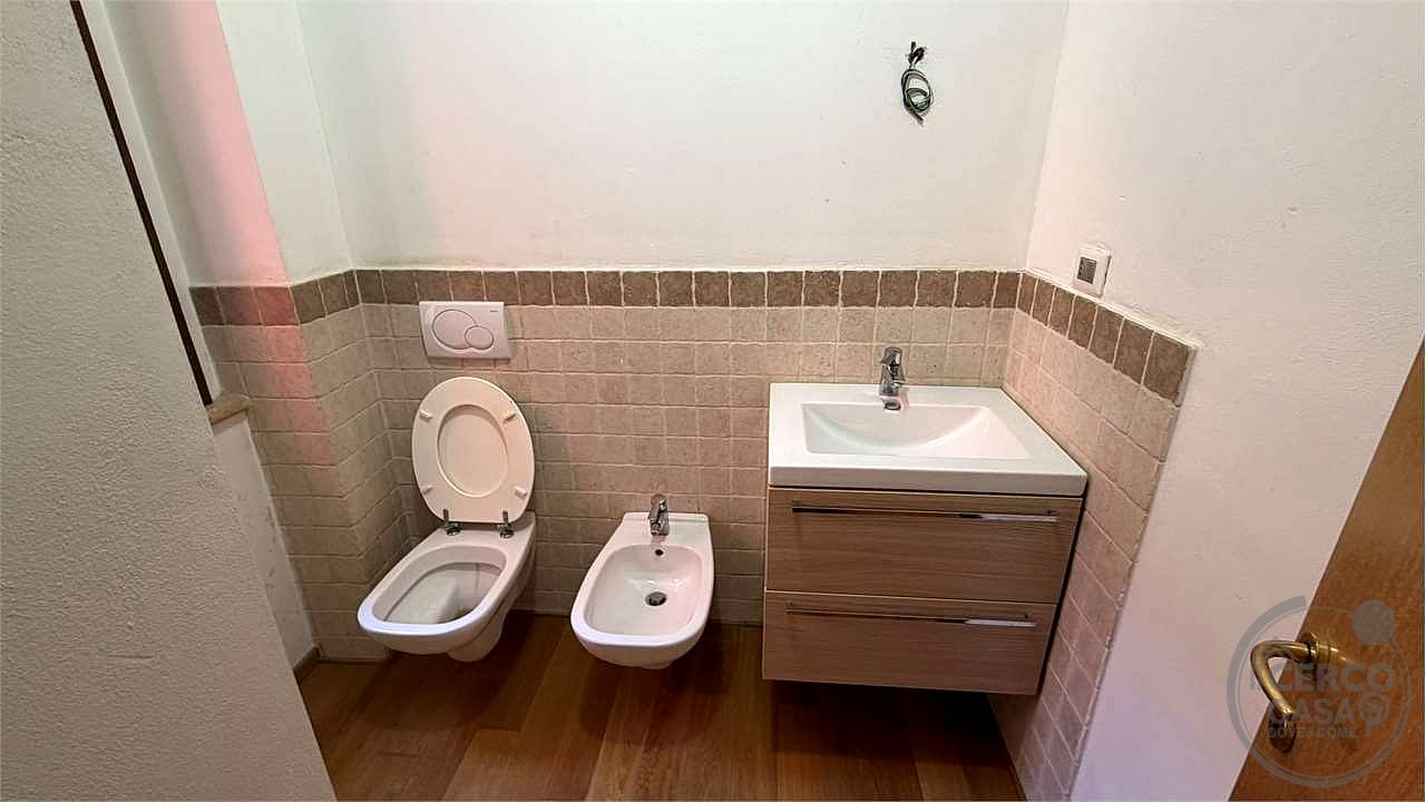 SAN VETTURINO – ESCLUSIVA PORZIONE DI VILLA DI RECENTE COSTRUZIONE CON GIARDINO