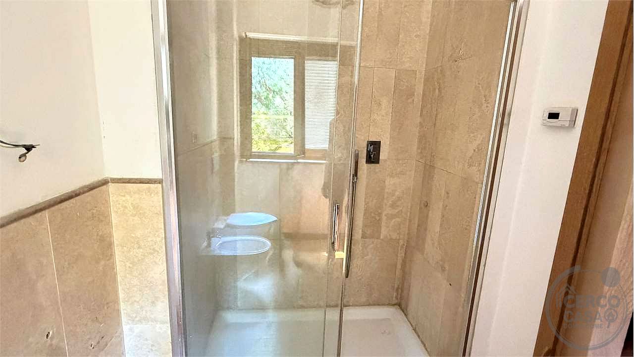 SAN VETTURINO – ESCLUSIVA PORZIONE DI VILLA DI RECENTE COSTRUZIONE CON GIARDINO