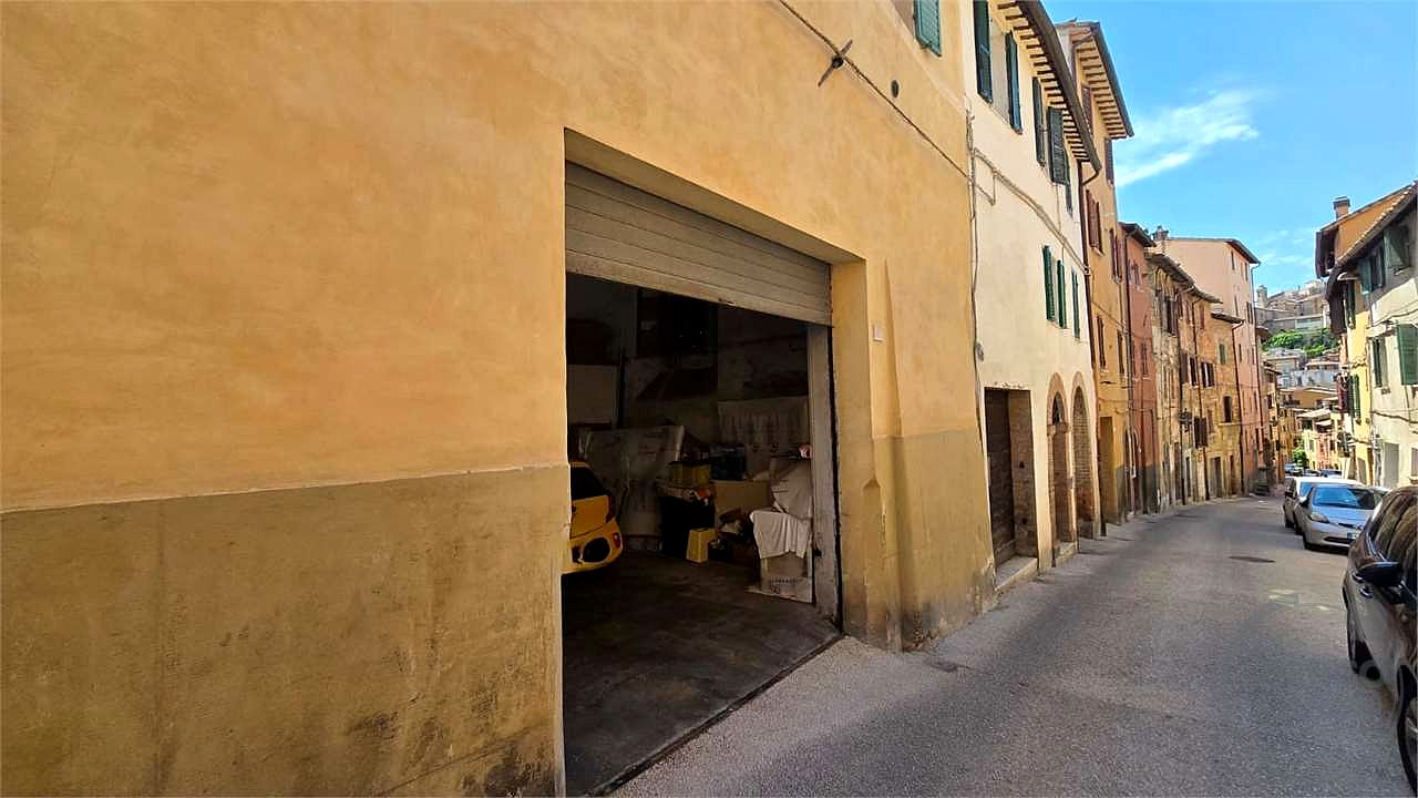 Corso Bersaglieri – Prestigiosa Dimora Storica nel Cuore di Perugia