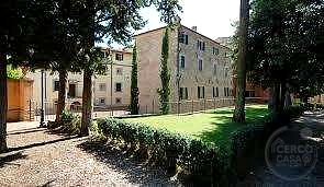 Appartamento con giardino in Castello