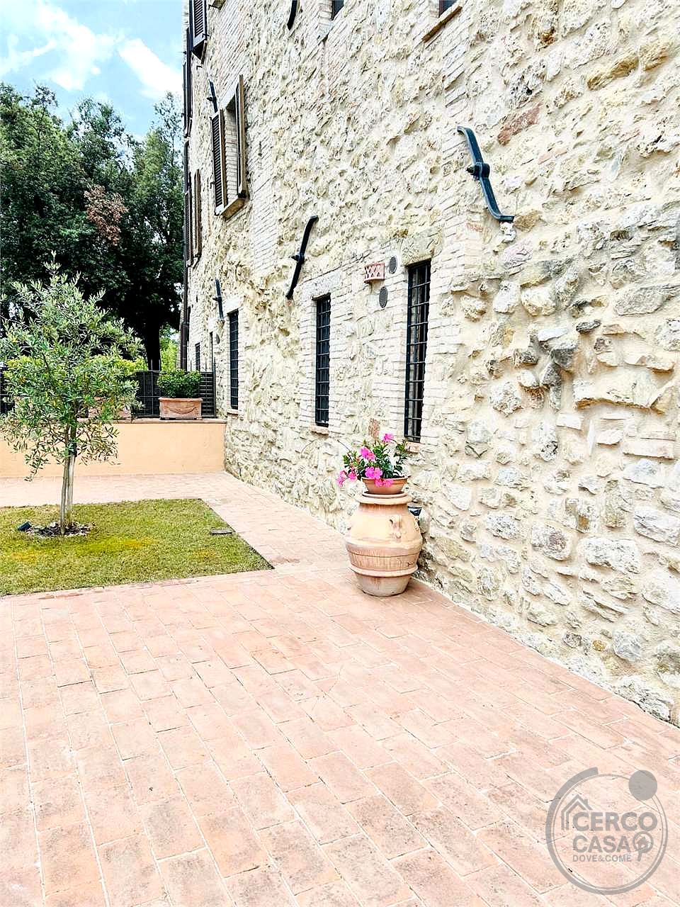 Appartamento con giardino in Castello