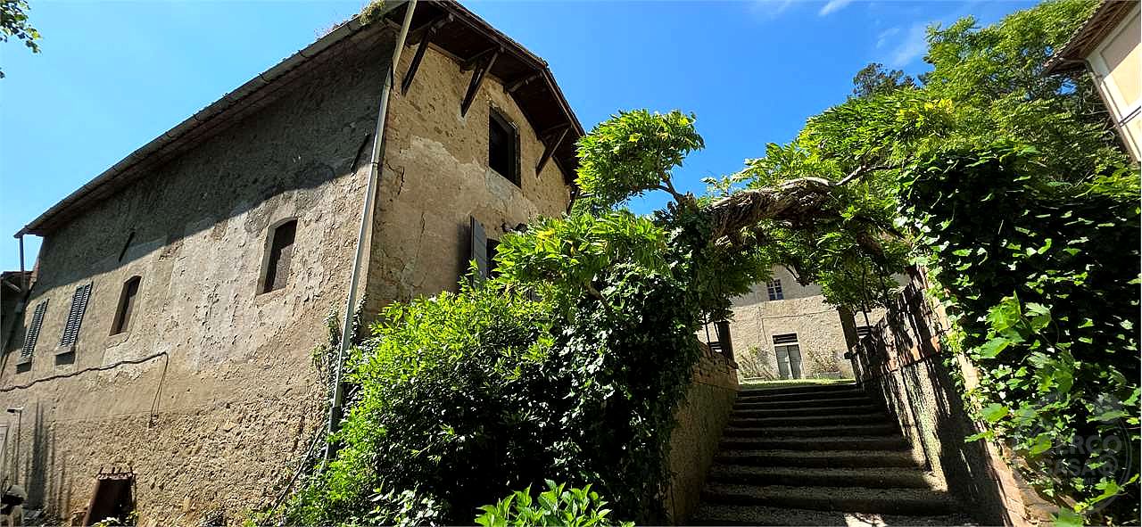 Rustico casale di pregio da recuperare – Umbertide (PG)