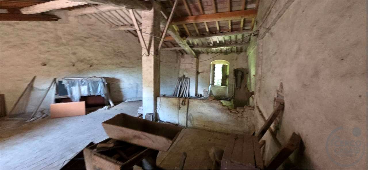 Rustico casale di pregio da recuperare – Umbertide (PG)