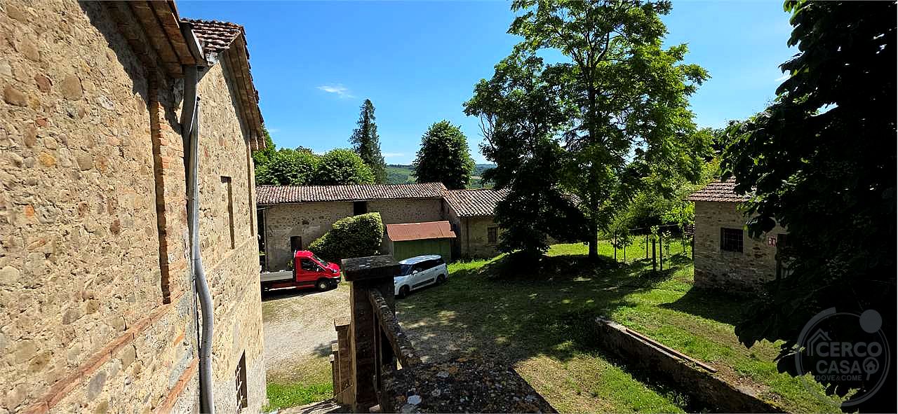 Rustico casale di pregio da recuperare – Umbertide (PG)