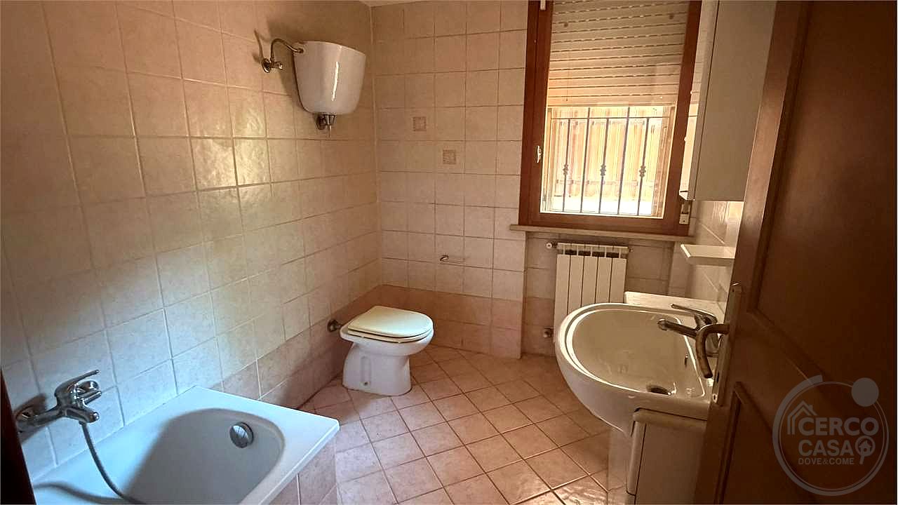 Porzione di bifamiliare in vendita