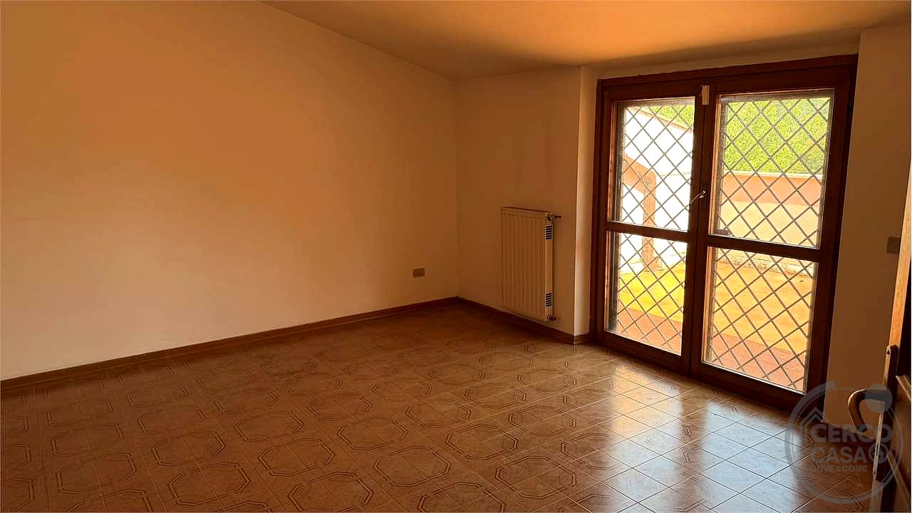Porzione di bifamiliare in vendita