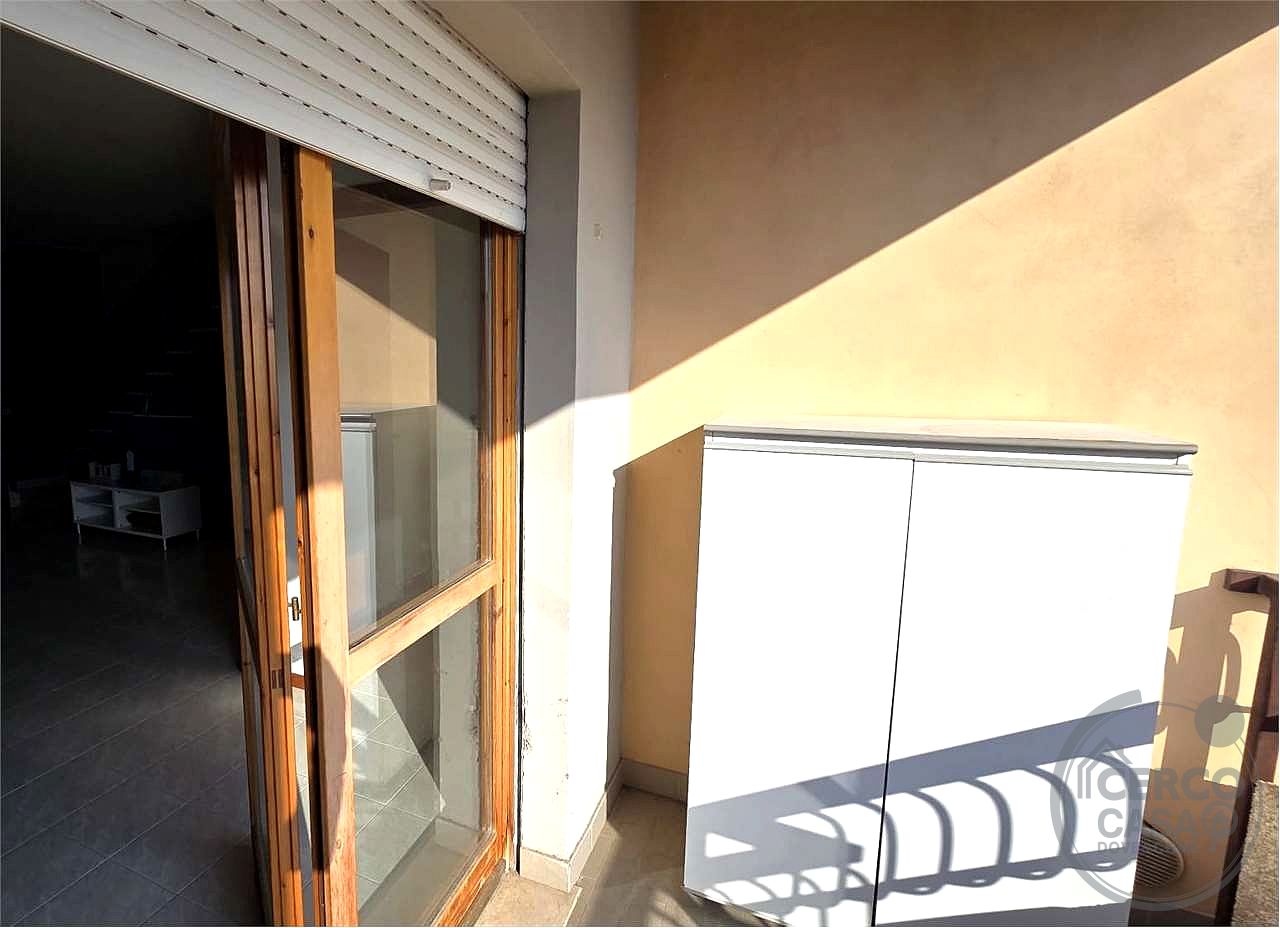 VILLETTA A SCHIERA CON TAVERNA, MANSARDA, GIARDINO E TERRAZZO – LACUGNANO, PERUGIA