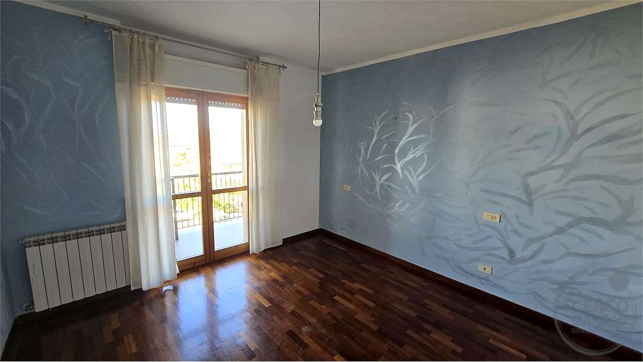 VILLETTA A SCHIERA CON TAVERNA, MANSARDA, GIARDINO E TERRAZZO – LACUGNANO, PERUGIA