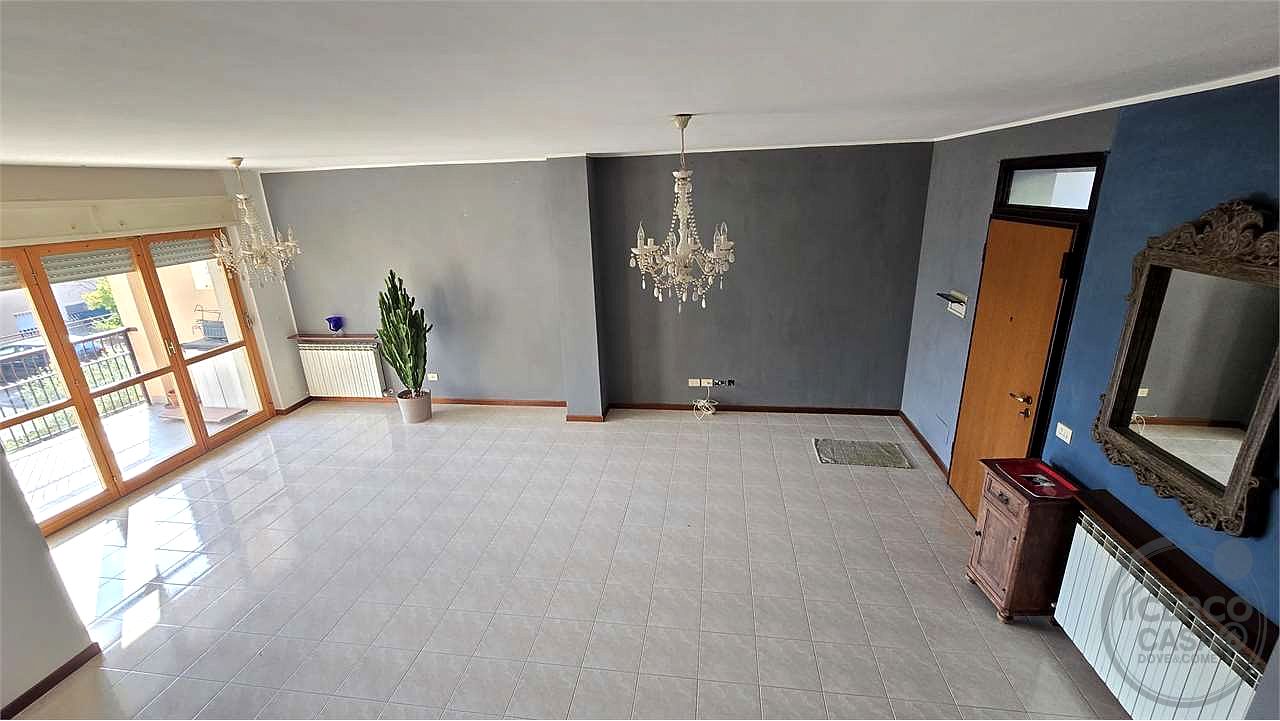 VILLETTA A SCHIERA CON TAVERNA, MANSARDA, GIARDINO E TERRAZZO – LACUGNANO, PERUGIA